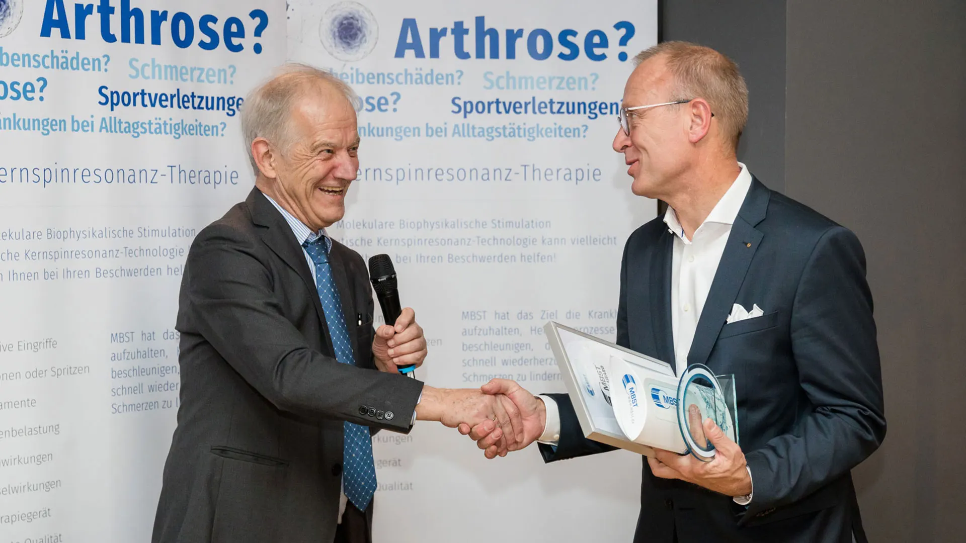 MedTec CEO Axel Muntermann with Dr. med. Norbert Kaltenkirchen